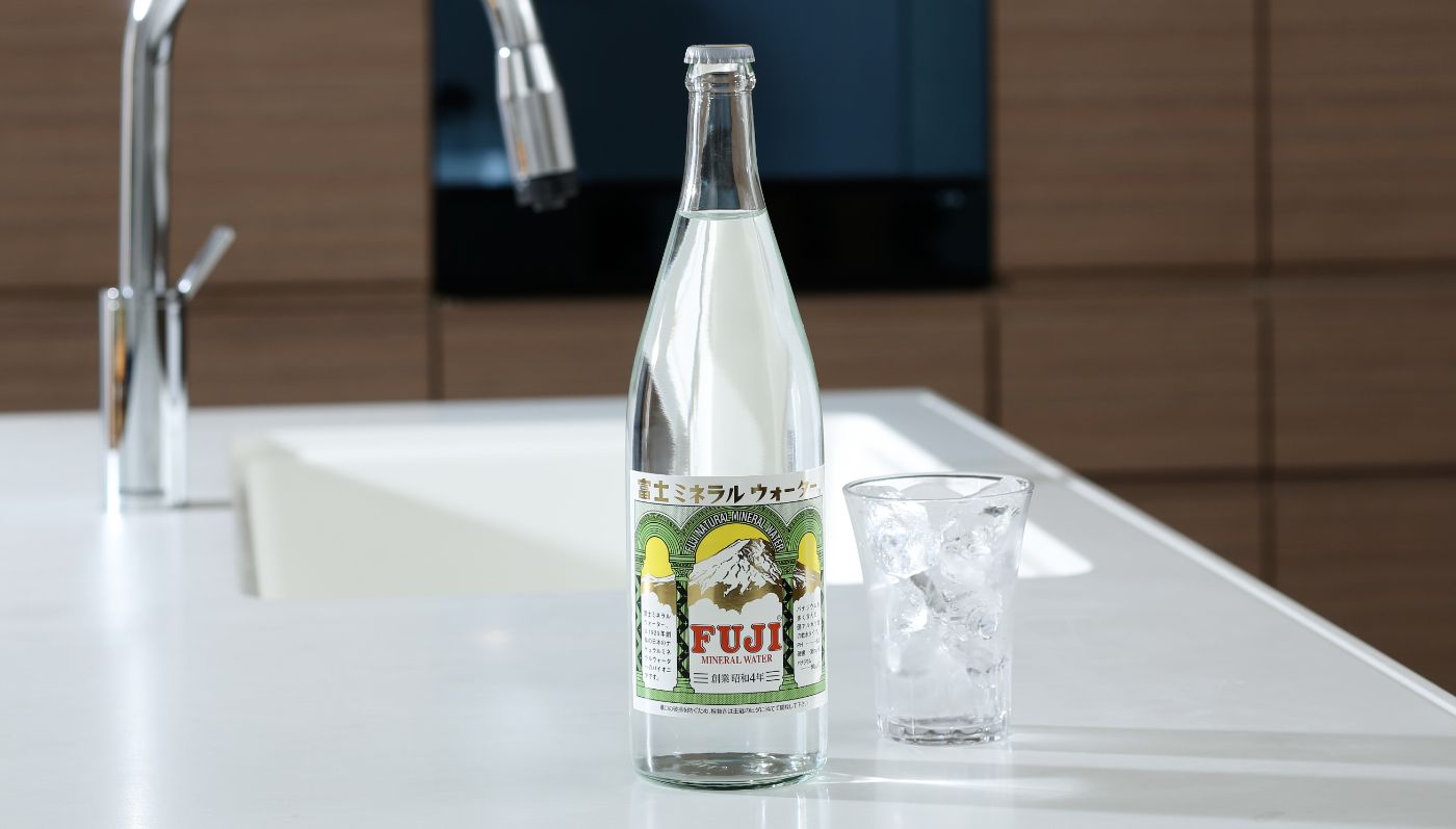 富士ミネラルウォーター「ゴールドラベル」