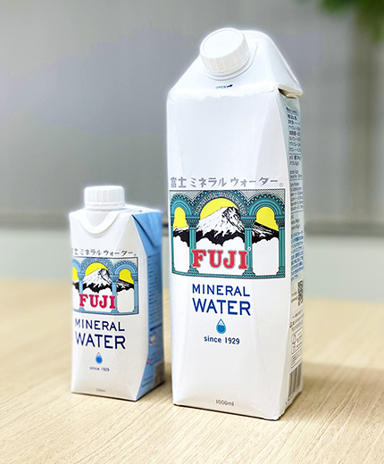 富士ミネラルウォーター「紙パック」